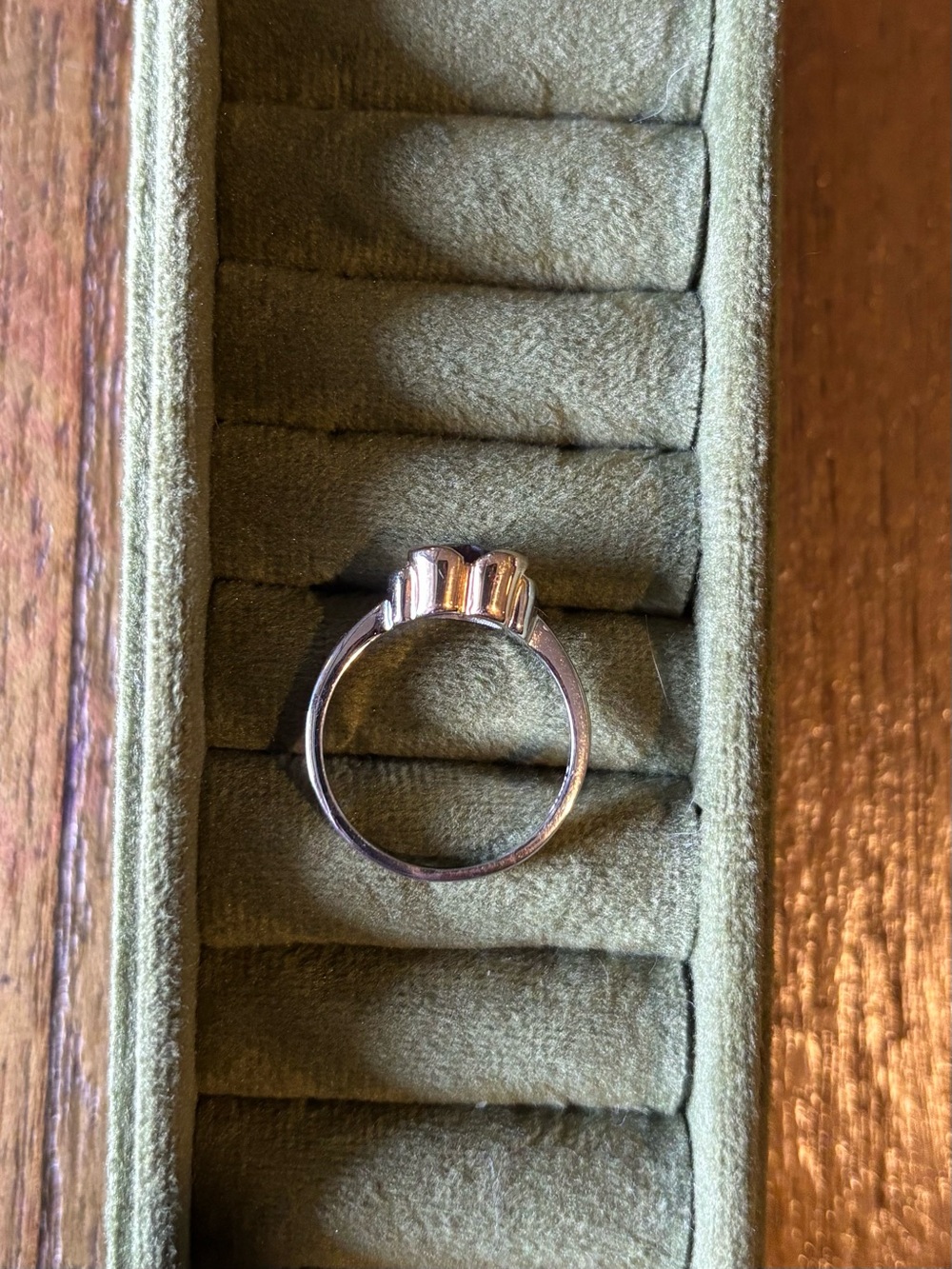 Rare Vintage Mixed Metal Purple Bezel Heart Ring - Picture 4 of 5